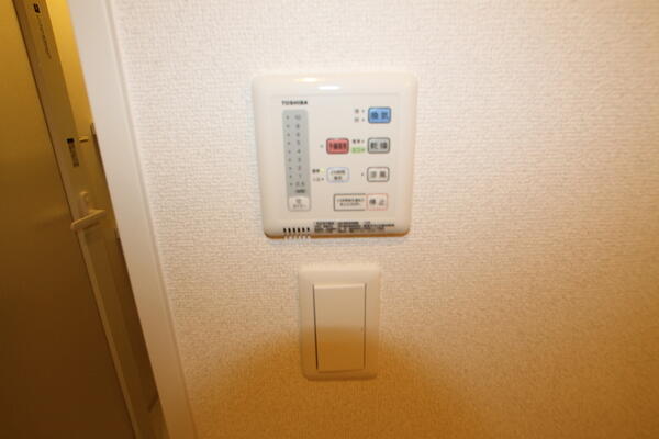 画像11:浴室暖房乾燥機