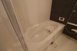 画像7:浴室換気乾燥機付きの浴槽です。