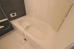 画像7:浴室換気乾燥機付き一坪タイプの浴槽です。