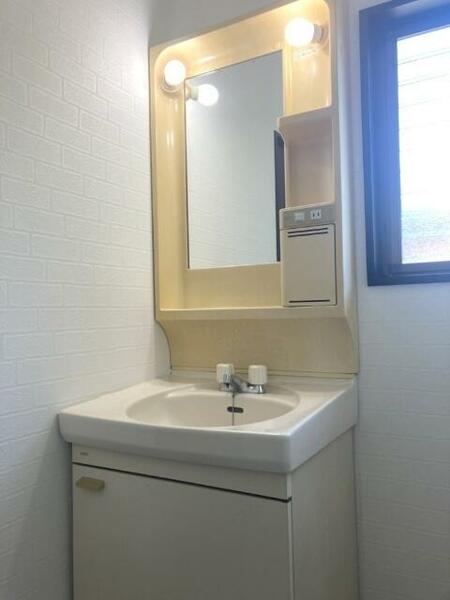 detached 埼玉県比企郡吉見町大字長谷

地図を見る