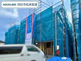 三重県四日市市曙町