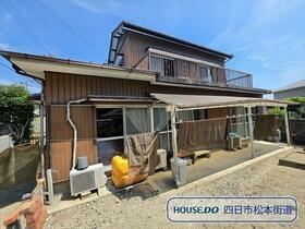 三重県四日市市大字泊村