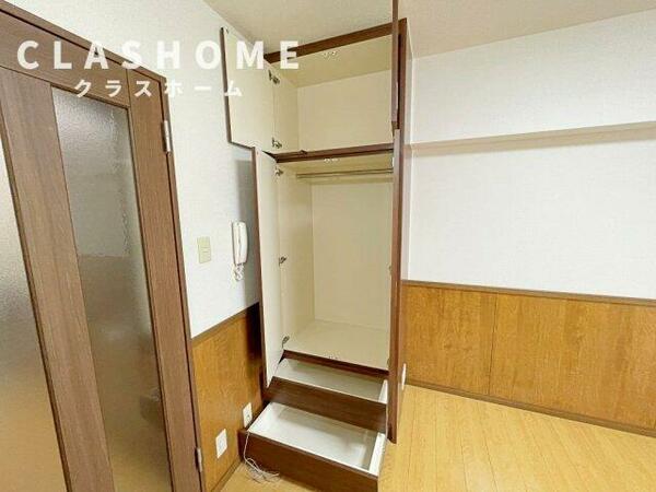 画像14:同物件の別部屋になります。