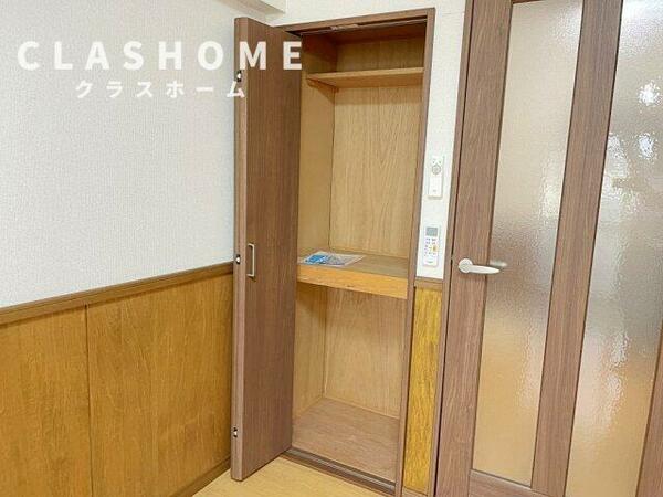 画像9:同物件の別部屋になります。