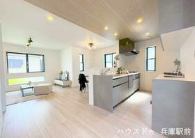 兵庫県神戸市兵庫区東出町３丁目