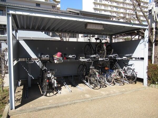画像9:自転車駐輪場