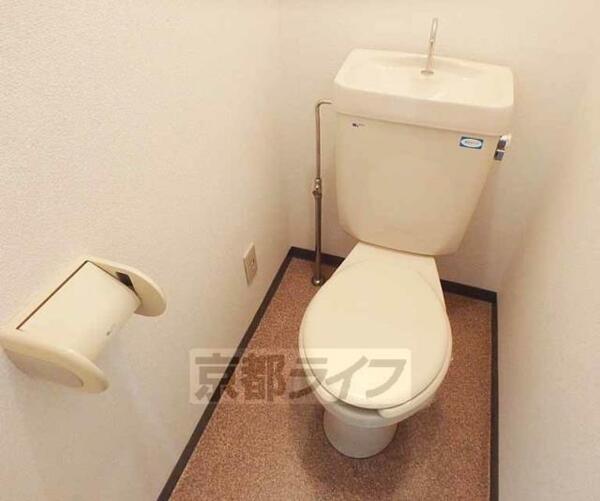 画像7:清潔感のあるトイレです。