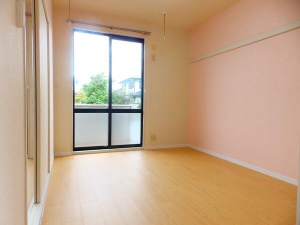 画像7:その他部屋・スペースピンクの壁が可愛いですよ。