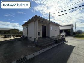 三重県鈴鹿市稲生塩屋１丁目
