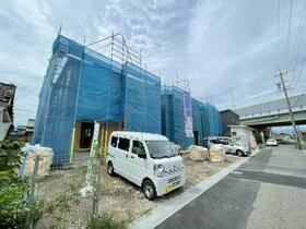 三重県四日市市曙町