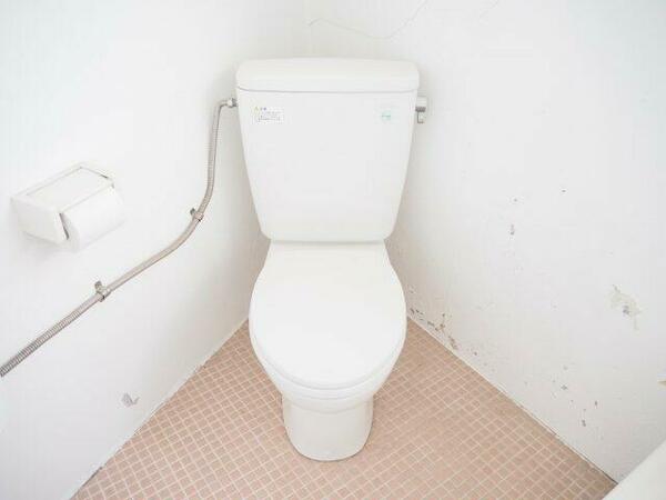 画像10:シンプルなトイレになります。