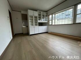神奈川県横浜市港北区新吉田東１丁目