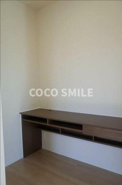 画像8:個人の部屋や寝室として使える洋室です 【COCO SMILE　ココスマイル】