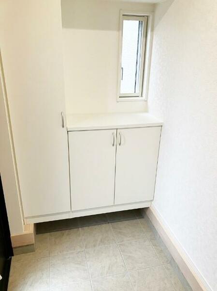 detached 埼玉県吉川市新栄２丁目
地図を見る