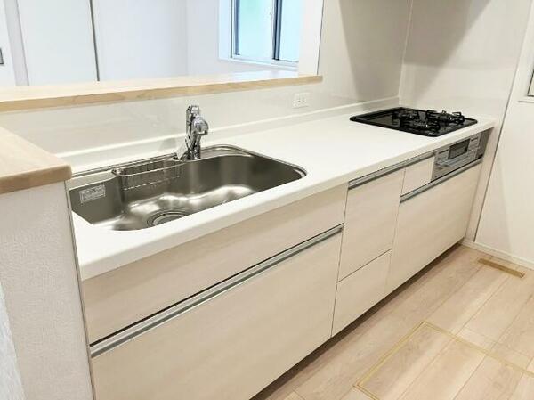 detached 埼玉県吉川市新栄２丁目
地図を見る