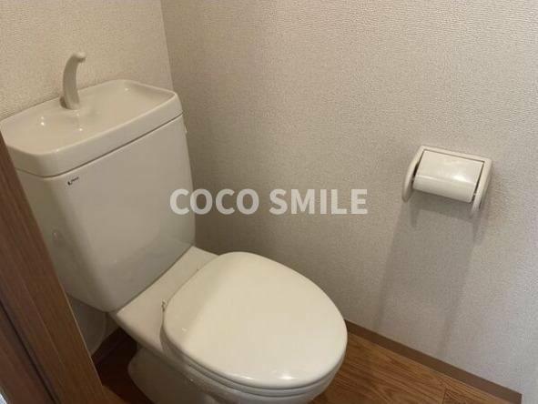 画像7:シンプルで使いやすいトイレです 【COCO SMILE　ココスマイル】