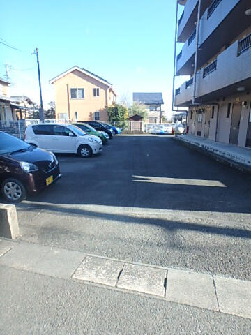 画像6:駐車場