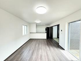 神奈川県伊勢原市沼目４丁目