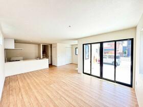 神奈川県伊勢原市伊勢原３丁目