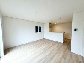 神奈川県伊勢原市下糟屋