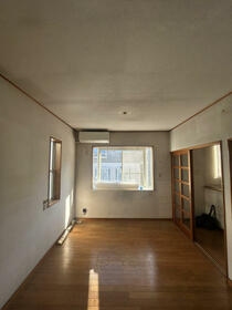 神奈川県伊勢原市池端