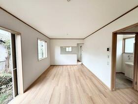 神奈川県厚木市上荻野