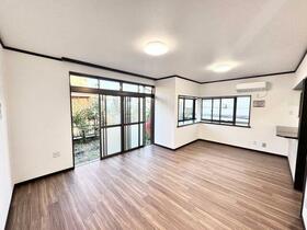 神奈川県厚木市鳶尾５丁目