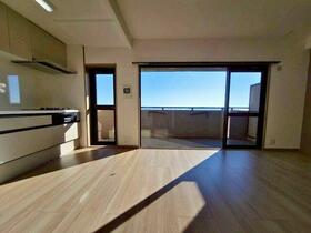 サーパス神水本町第弐　７階