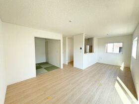 神奈川県伊勢原市沼目５丁目