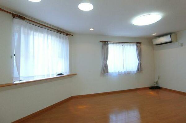 detached 東京都世田谷区上祖師谷６丁目

地図を見る