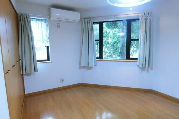 detached 東京都世田谷区上祖師谷６丁目

地図を見る