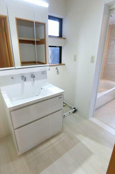 detached 東京都世田谷区上祖師谷６丁目

地図を見る