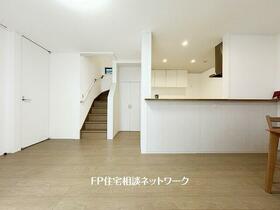 神奈川県横浜市都筑区池辺町