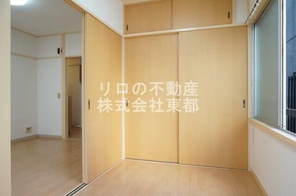 画像8:スライド扉があるので洋室との開閉がいつでも可能です。