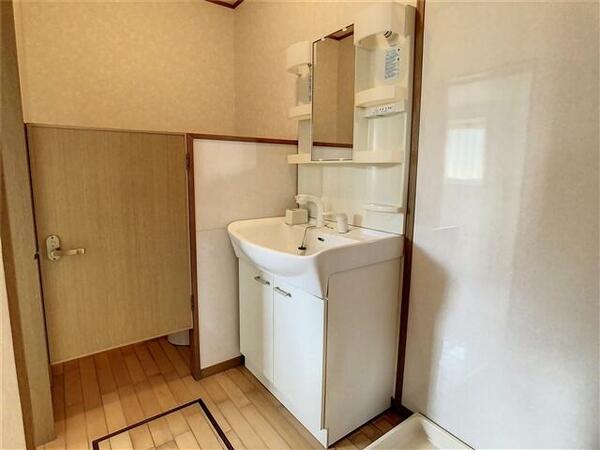 apartment 福島県伊達郡川俣町字本町
本町の賃貸情報を見る
物件地図