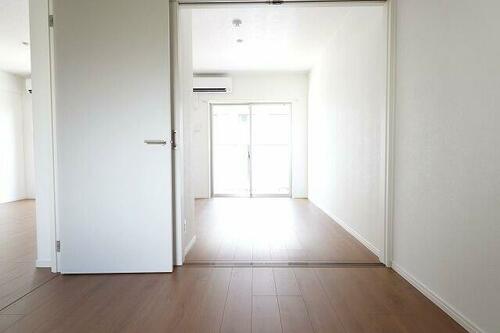 ラークネスト_内装_1