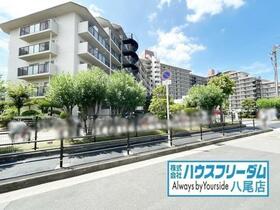 ローレルハイツ八尾１号棟