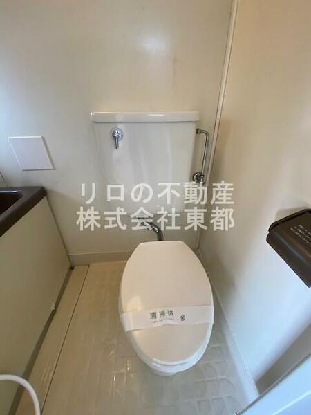 画像9:白を基調とした空間で清潔感のあるトイレです♪