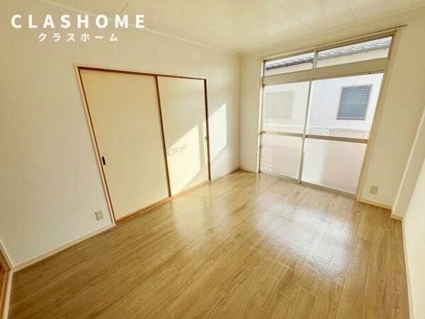 画像3:同物件の別部屋になります。