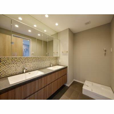 detached 東京都渋谷区広尾３丁目

地図を見る