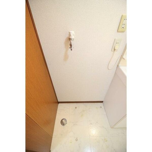 apartment 茨城県牛久市栄町４丁目
地図を見る