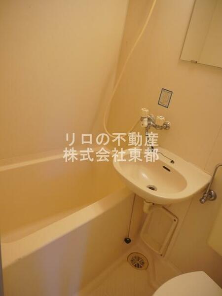 画像6:バストイレが一緒になってるとお掃除がしやすいです♪