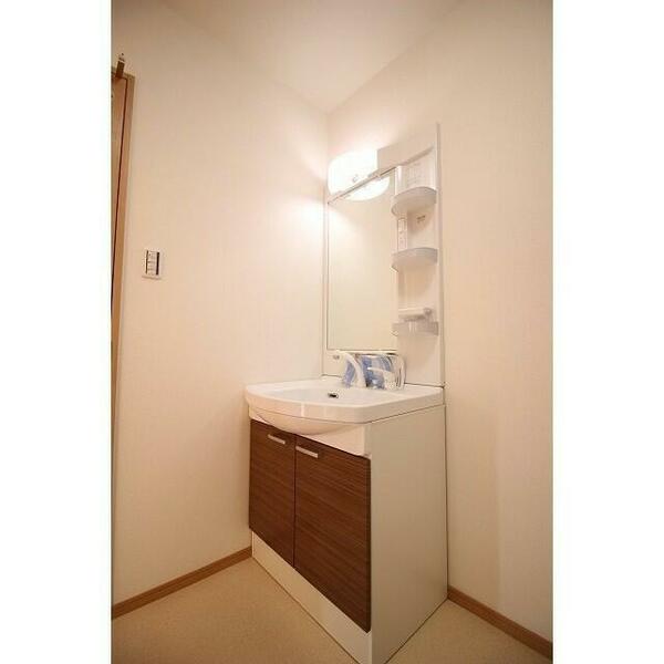 detached 茨城県行方市玉造甲
地図を見る