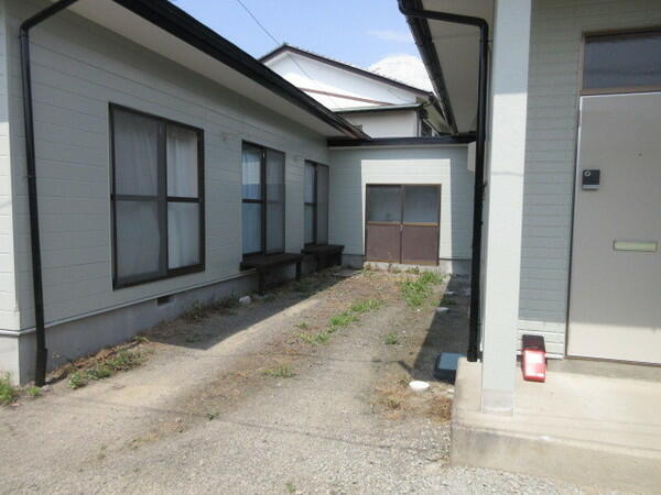 detached 福島県須賀川市森宿字膳棚

地図を見る