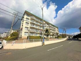 名谷19団地80号棟