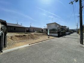 兵庫県川西市萩原台西３丁目