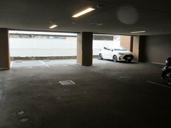 画像5:駐車場完備です
