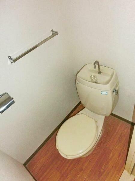 画像11:洋式のトイレです