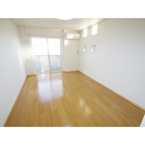 シャロル若里_その他_0