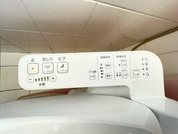 温水洗浄機能のトイレです！